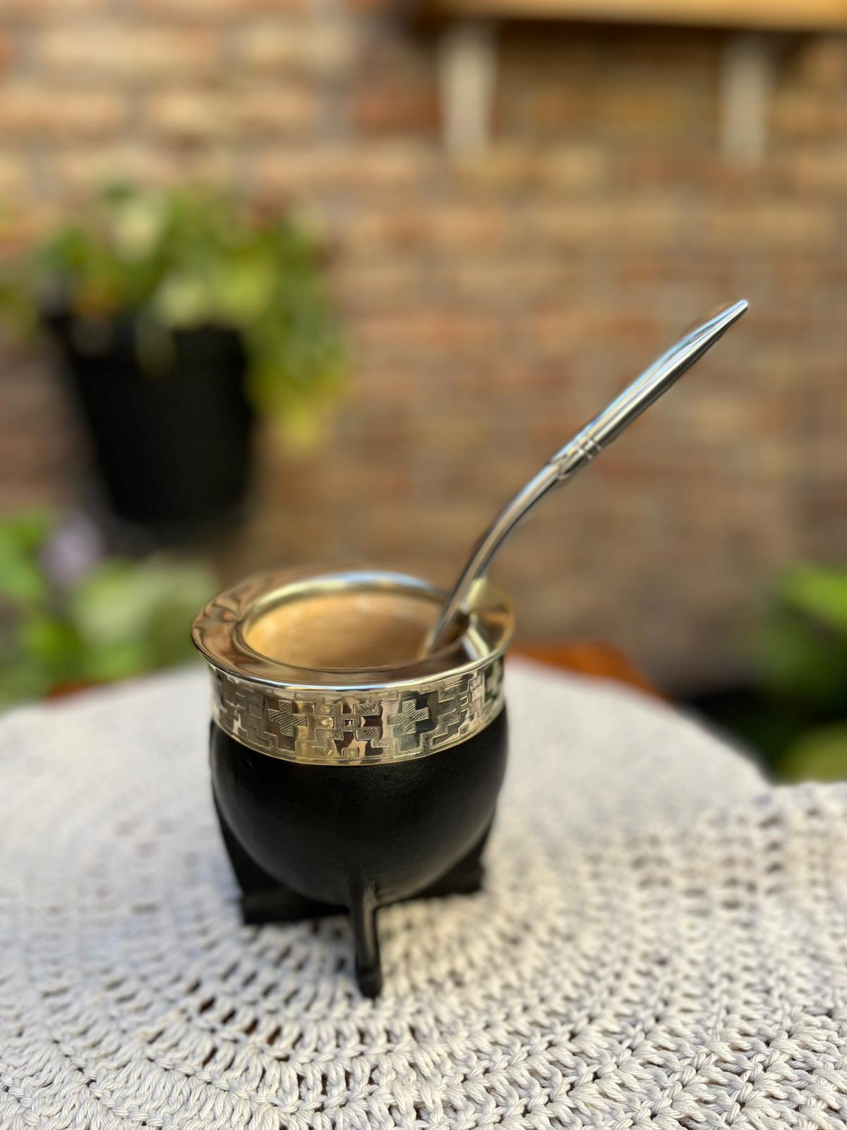 Matera Cuero Crudo + Mate Imperial Y Bombilla Alpaca pico recto