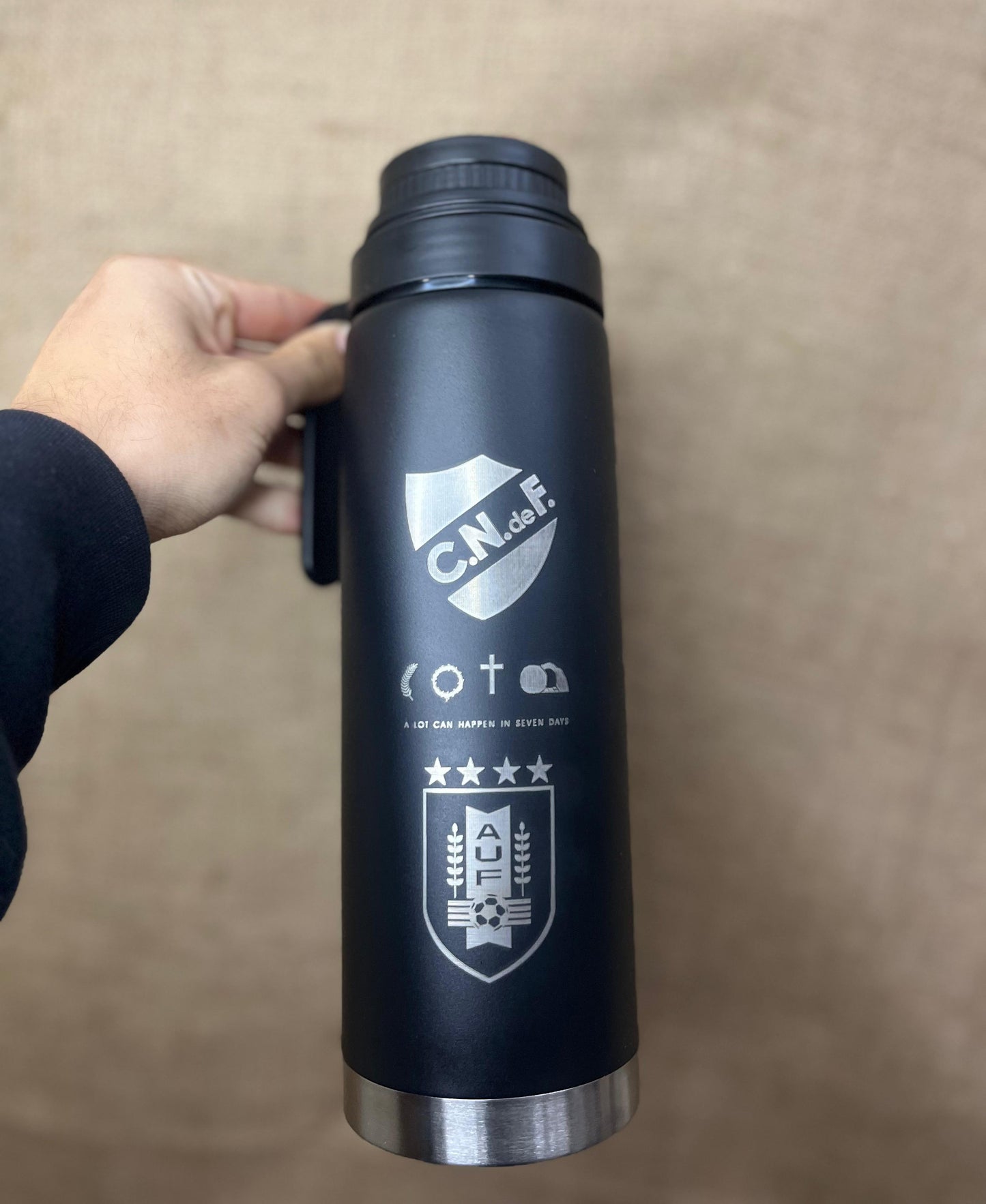 Termo media manija 1L grabado láser personalizado