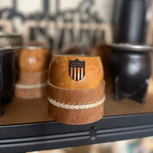 Mate común pulido + posamate cuero con costura GRABADO LÁSER DE REGALO!🎁