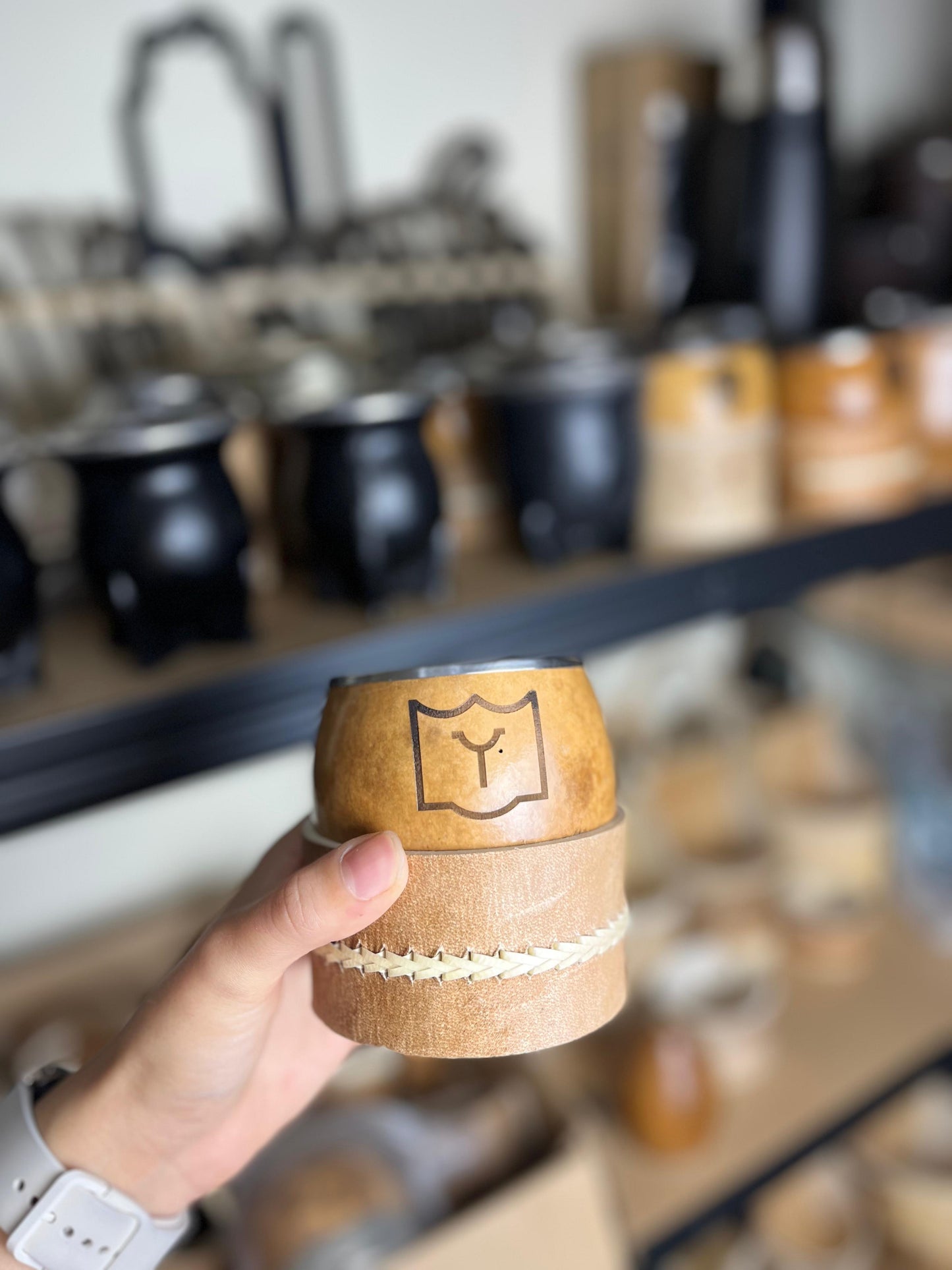 Mate pulido boquilla chata + posamate cuero costura