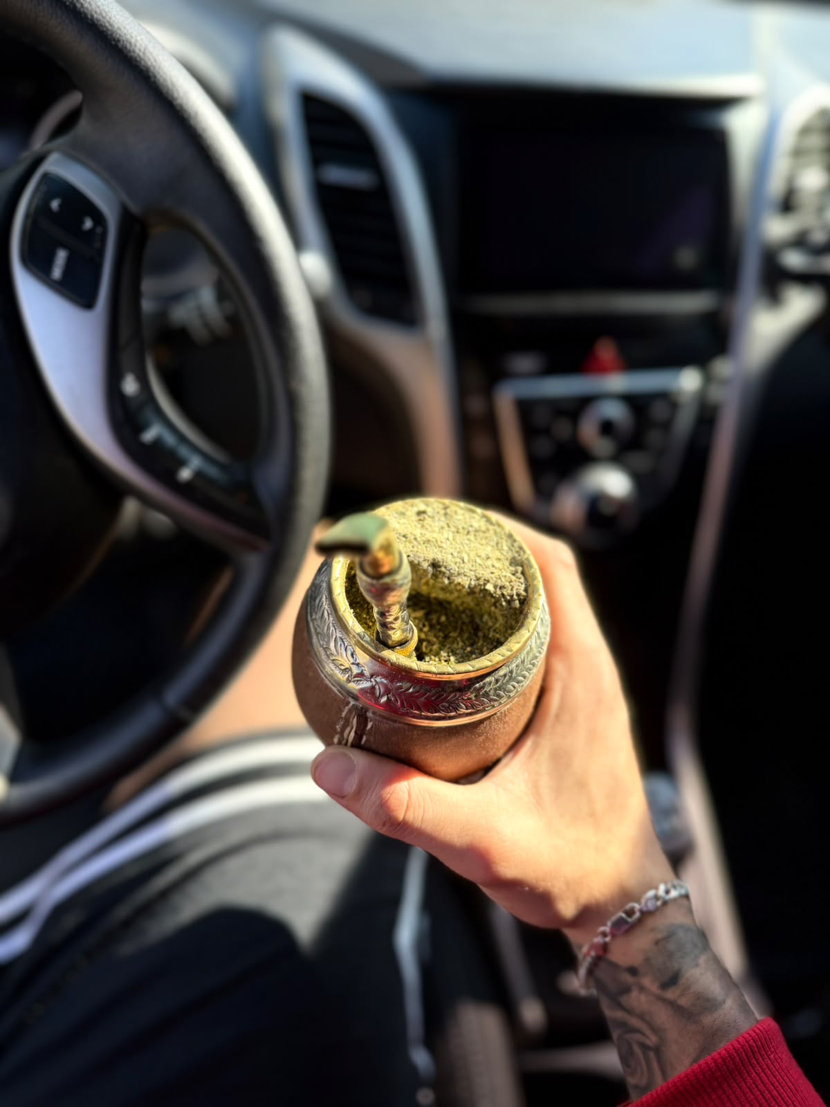 Mate torpedo cuero crudo virola cincelada