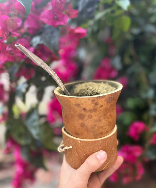 Mate de vuelo + posamate cuero crudo