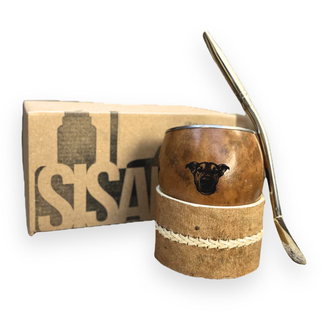 Mate boquilla chata personalizado + posa mate de cuero y bombilla de alpaca