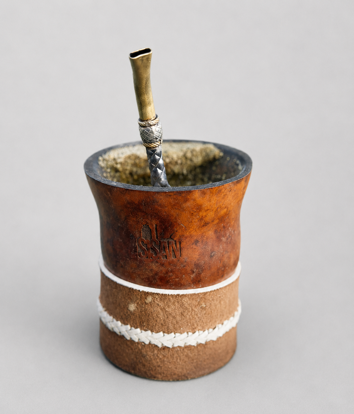 Mate criollo pulido + posamate cuero con costura