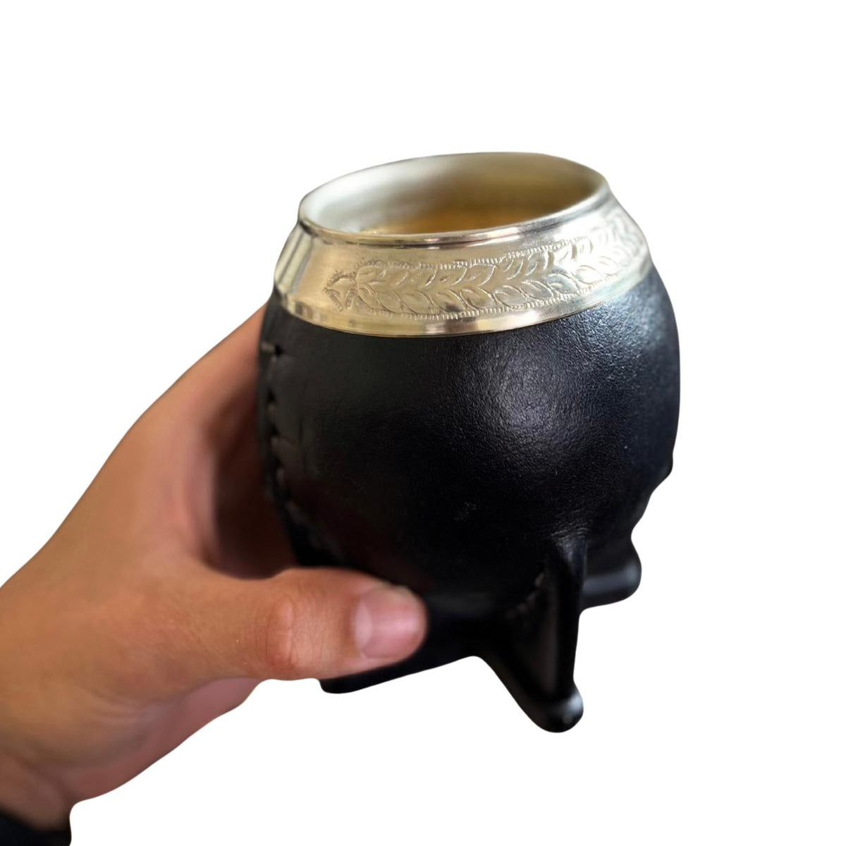 Mate torpedo forrado en cuero boquilla cincelada